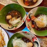ป.ประทีป ก๋วยเตี๋ยวเรือ ตลาดสวนสยาม ก๋วยเตี๋ยวเรือ ป.ประทีป สาขาสวนสยาม