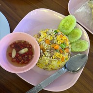 เมนูของร้าน หญิงหญิงแบกะดิน3