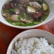 ข้าวเลือดหมูตราด