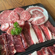 Meat On The Moon(เนื้อย่างสัมมากร รามคำแหง110)