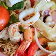เมนูของร้าน ข้าวไข่ข้นหน้าล้น by Long yum สถานีแซ่บ Long yum สถานีแซ่บ