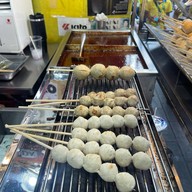 เมนูของร้าน อิสรา ลูกชิ้นบิ๊ก