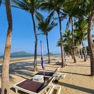 ดอลฟินเบย์รีสอร์ท