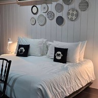 Blu Monkey Boutique Bangsaen