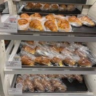 Royce’ Chocolate World