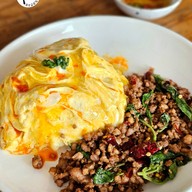 เมนูของร้าน ข้าวไข่ข้นหน้าล้น by Long yum สถานีแซ่บ Long yum สถานีแซ่บ