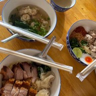หมูกรอบอาโป รามคำแหง110 รามคำแหง110