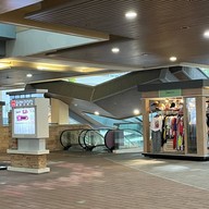 บรรยากาศ GLORIA OUTLET