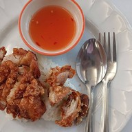 เมนูของร้าน ข้าวเหนียวไก่ทอดวิศวะจุฬา