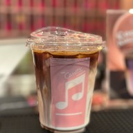 เมนูของร้าน The cassette coffee bar siam square