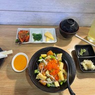 เมนูของร้าน Ryoshi Sushi เกตเวย์ เอกมัย