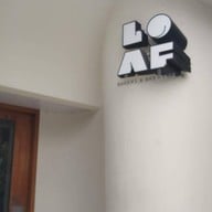 หน้าร้าน LOAF BAKERS & BREWERS พัทยากลาง