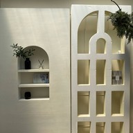 lot no.8 cafe & pastry .