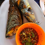 เมนูของร้าน ส้มตำครกเงิน