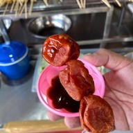 เมนูของร้าน ลูกชิ้นป้านก สถานีรถไฟบุรีรัมย์