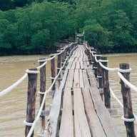 บรรยากาศ สะพานไม้อ่าวเตล็ด