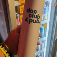 บรรยากาศ doc club & pub.