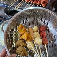 ลูกชิ้นป้านก สถานีรถไฟบุรีรัมย์