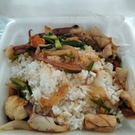 เมนูของร้าน พี่ไก่ ตามสั่ง หลังมอราชภัฏอพาร์ทเม้นท์พิมลพรตึกสีน้ำเงิน