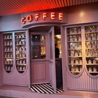 The cassette coffee bar siam square