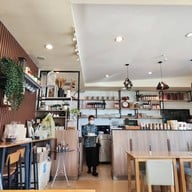 บรรยากาศ Mama made Roti by Kahava Cafe ปั๊มบางจาก เย็นอากาศ
