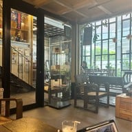 Baan Saen Saep Brewing Co.