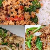 ตามสั่งตามใจครัวบ้าน 8[ก๋วยเตี๋ยวคั่วไก่-สุกี้]