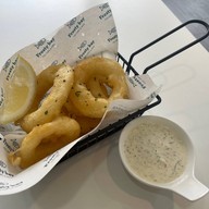 Frosty bay - FISH and CHIPS & more ลาซาล