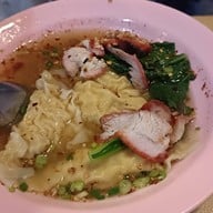 เมนูของร้าน ปู๊ตี่บะหมี่เกี๊ยว