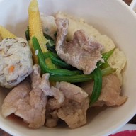นิวแคนตันสุกี้ยากี้ บะหมี่