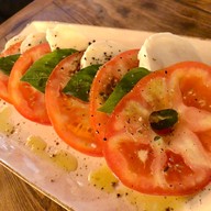 เมนูของร้าน Ciccio Wine Cellar & Bistro