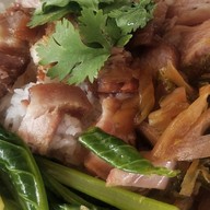 กะเพราป้าแอ๋ว ข้าวคลุกกะปิ - ในเมือง เรียบนครซอย1