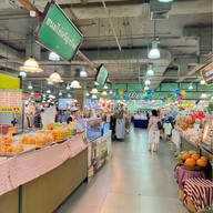 ตลาดเสรีมาร์เกต (Paradise Park)