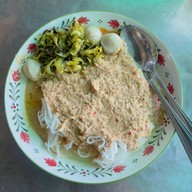 ร้านขนมจีนแม่จันทร์แพร่งนรา