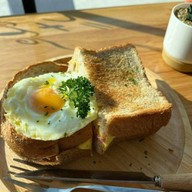 อิ่มดีไข่ข้น The nice house