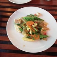 แมกไม้ชายคลอง
