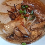 เมนูของร้าน วีทีแหนมเนือง มีโชค เชียงใหม่