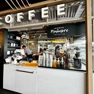 MINIMORE COFFEELISM ตลาดสดธนบุรี