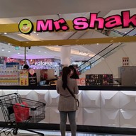 หน้าร้าน Mr.Shake เซ็นทรัลบางนา