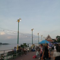 บรรยากาศ ถนนคนเดินท่าเสด็จ