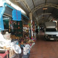 บรรยากาศ ตลาดอินโดท่าเสด็จ
