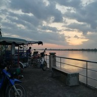 บรรยากาศ ถนนคนเดินท่าเสด็จ