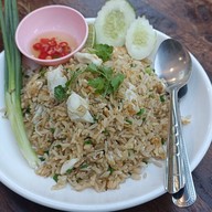 เมนูของร้าน กินมันข้าวผัดปู