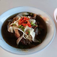 ก๋วยเตี๋ยวเนื้อ Ni Tui