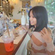 Dek-Cha หัวน้ำตกซอย10