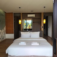 Chilling Roof Pool Villa Resort