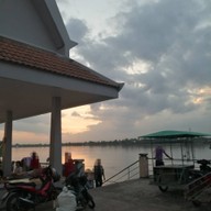 บรรยากาศ ถนนคนเดินท่าเสด็จ