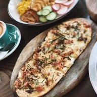 Luka SIRI HOUSE at Somkid