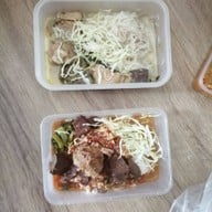 เมนูของร้าน ขนมเส้นหม้อดิน ลำพูน