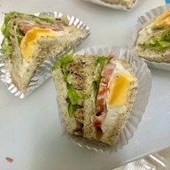 A แซนวิชสด